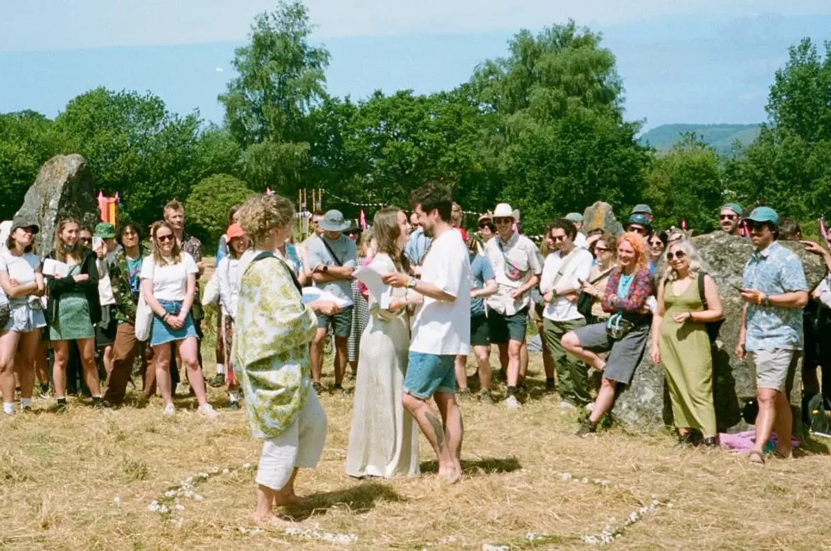 A unique and intimate humanist wedding at Glastonbury Festival