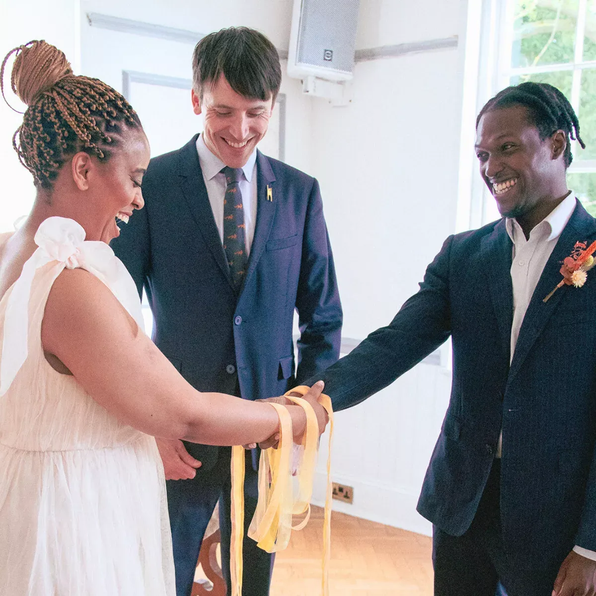 Choosing the Right Wedding Celebrant: Humanist Ceremonies
