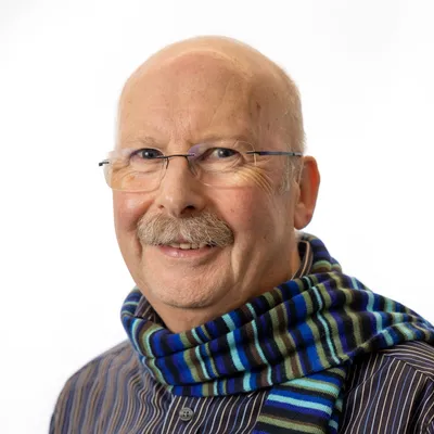 Photograph of Mark Taylor