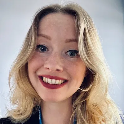 Photograph of Lindsay van Dijk
