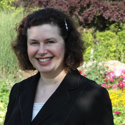 Photograph of Hilary Leighter