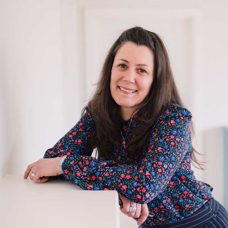 Photograph of Kate Evans