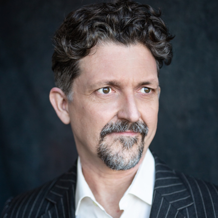 Photograph of Ian Harris