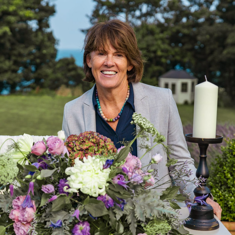 Photograph of Liz Peel