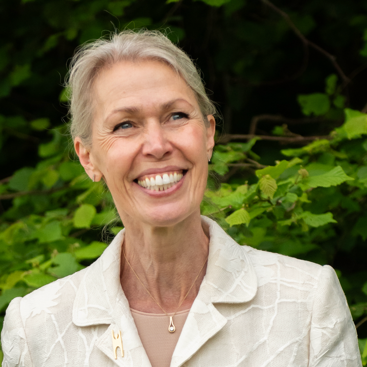 Photograph of Lynn Jenkins