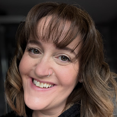 Photograph of Lisa Sharpe