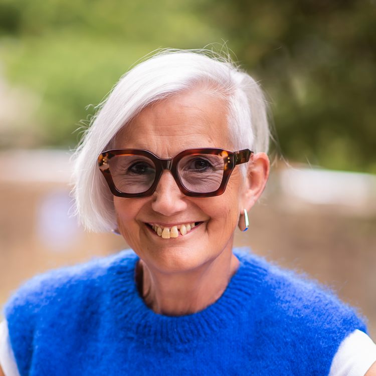 Photograph of Liz Carlile