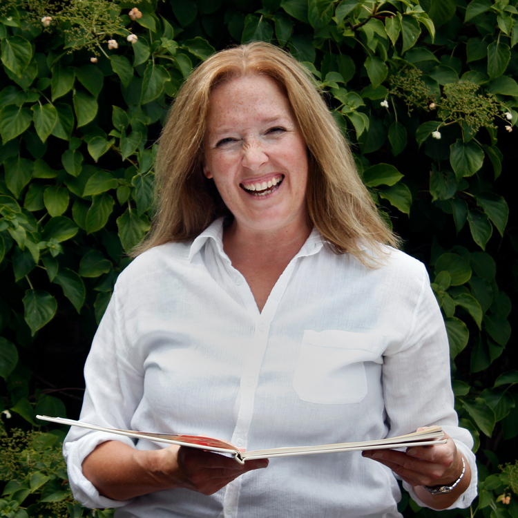 Photograph of Anna Saunders