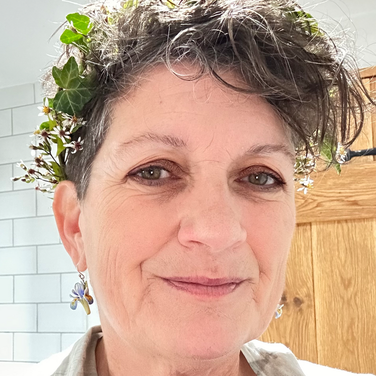Photograph of Gillian Perry